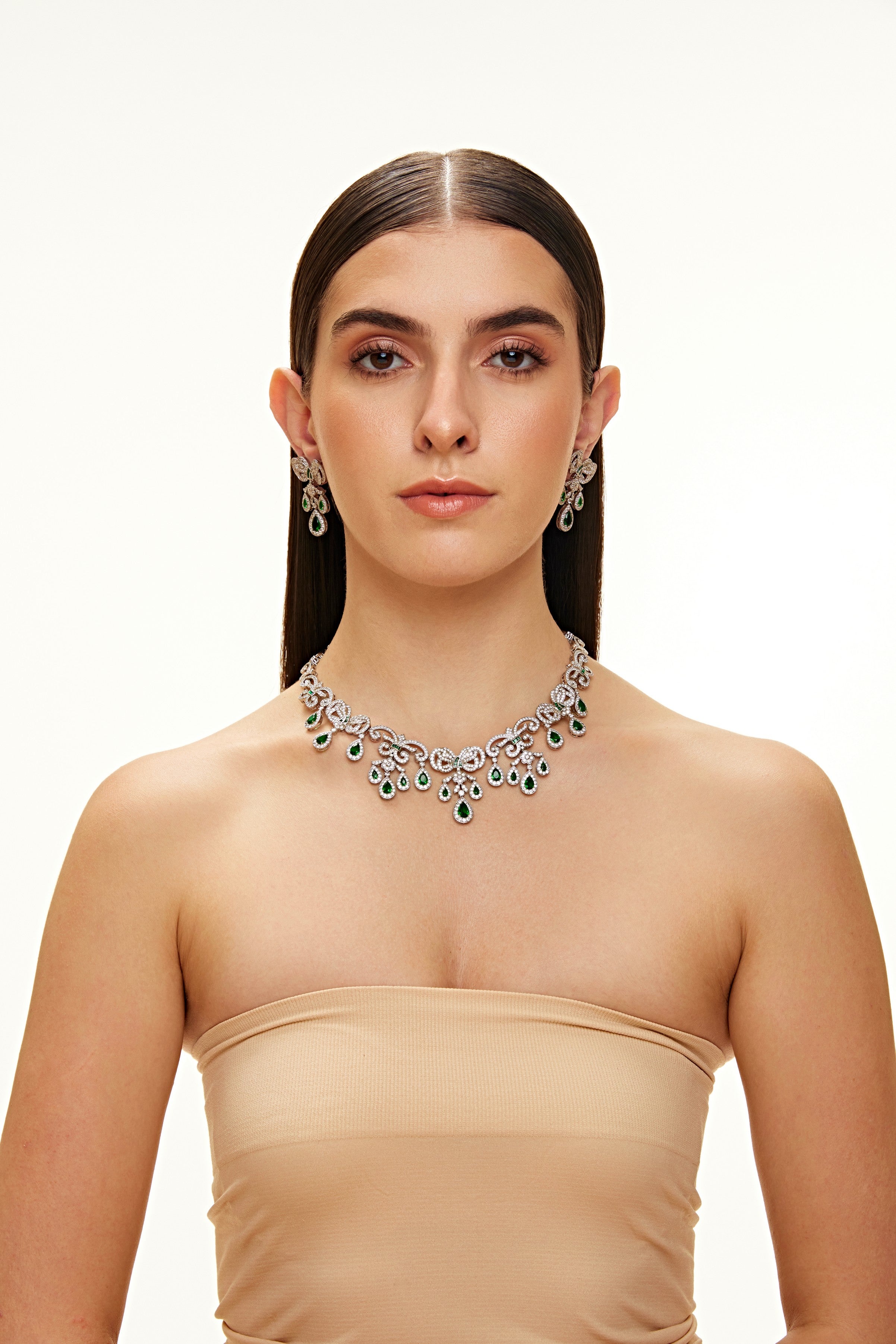 Prasine diamante necklace set