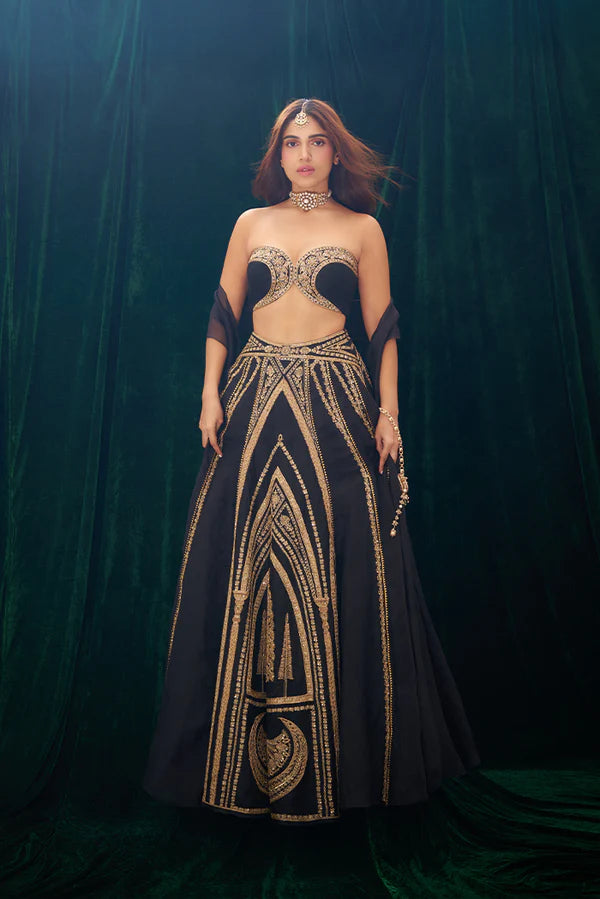 ‘AANKHON KA PAIGAM’ LEHENGA
