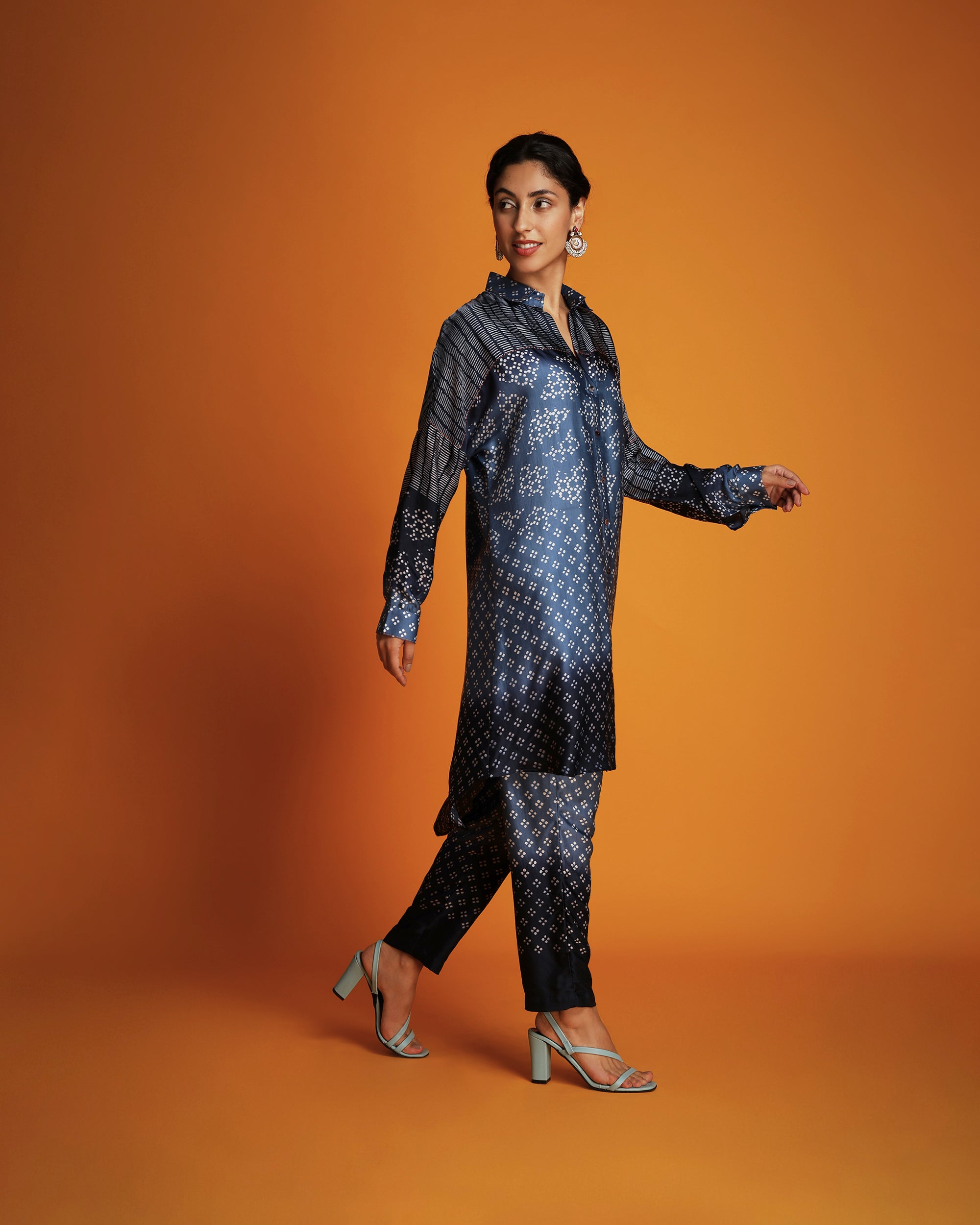 Indigo ombre-printed narrow pants