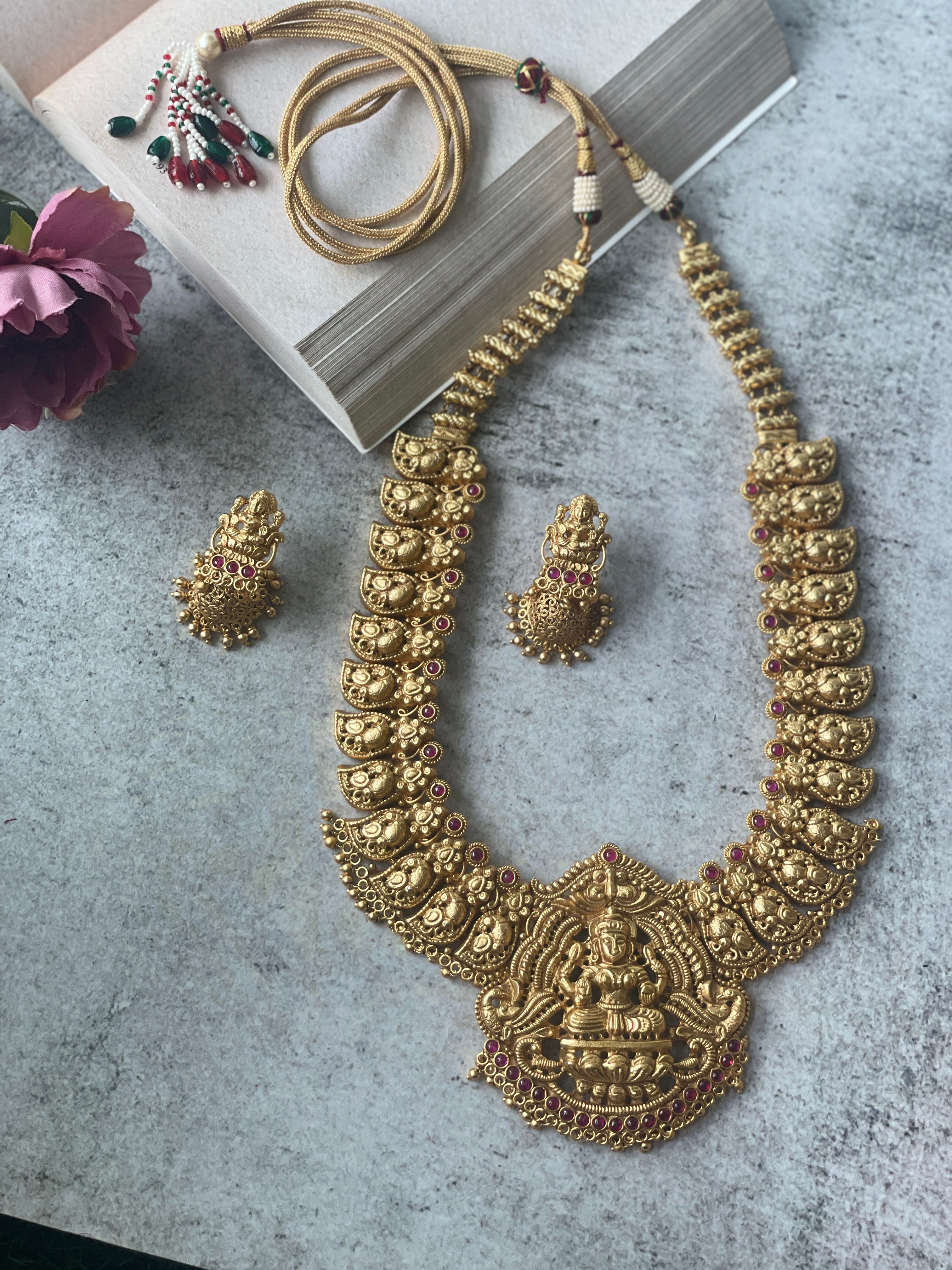 NECKLACE SET