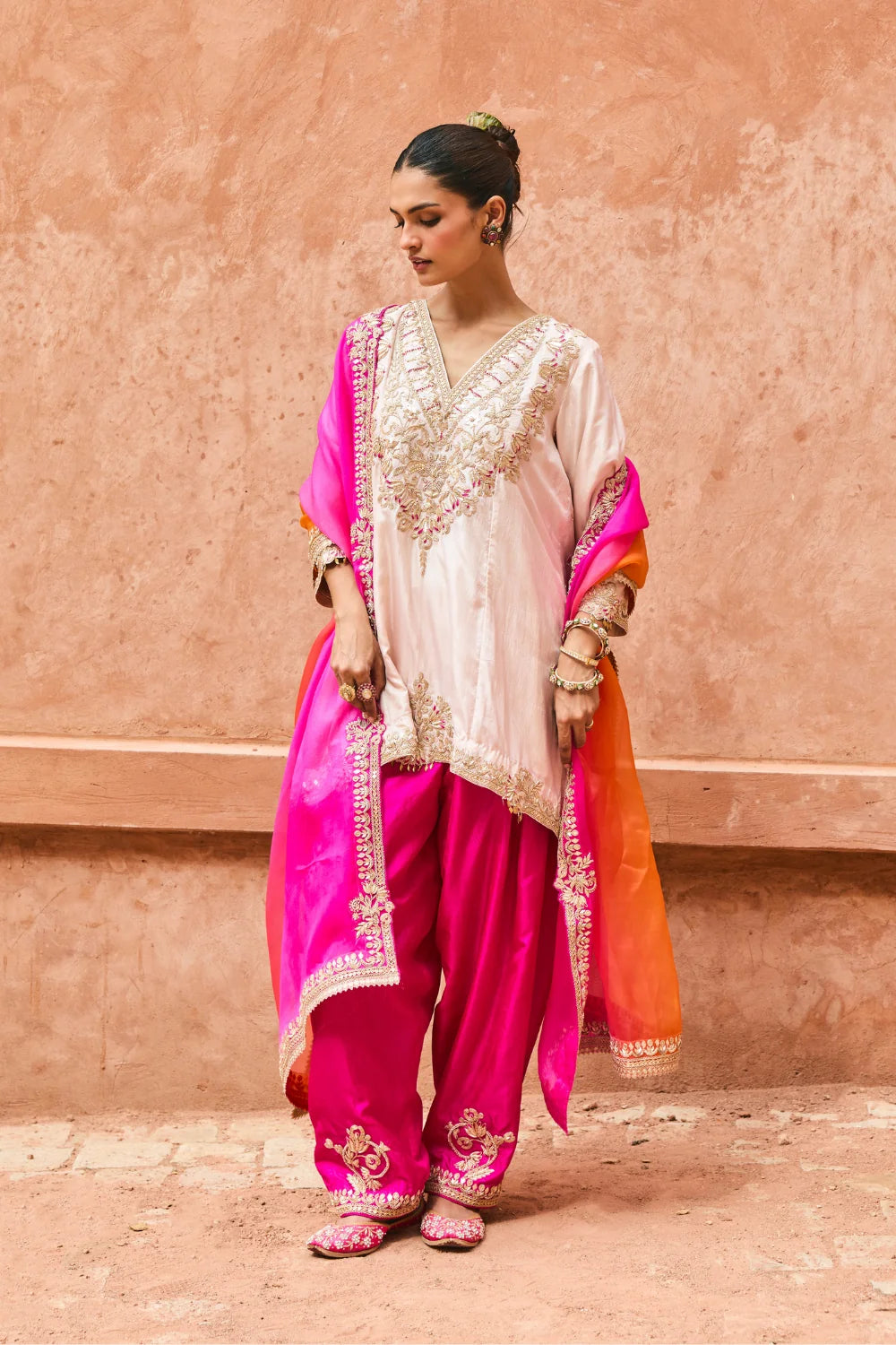 Isha Kurti Set