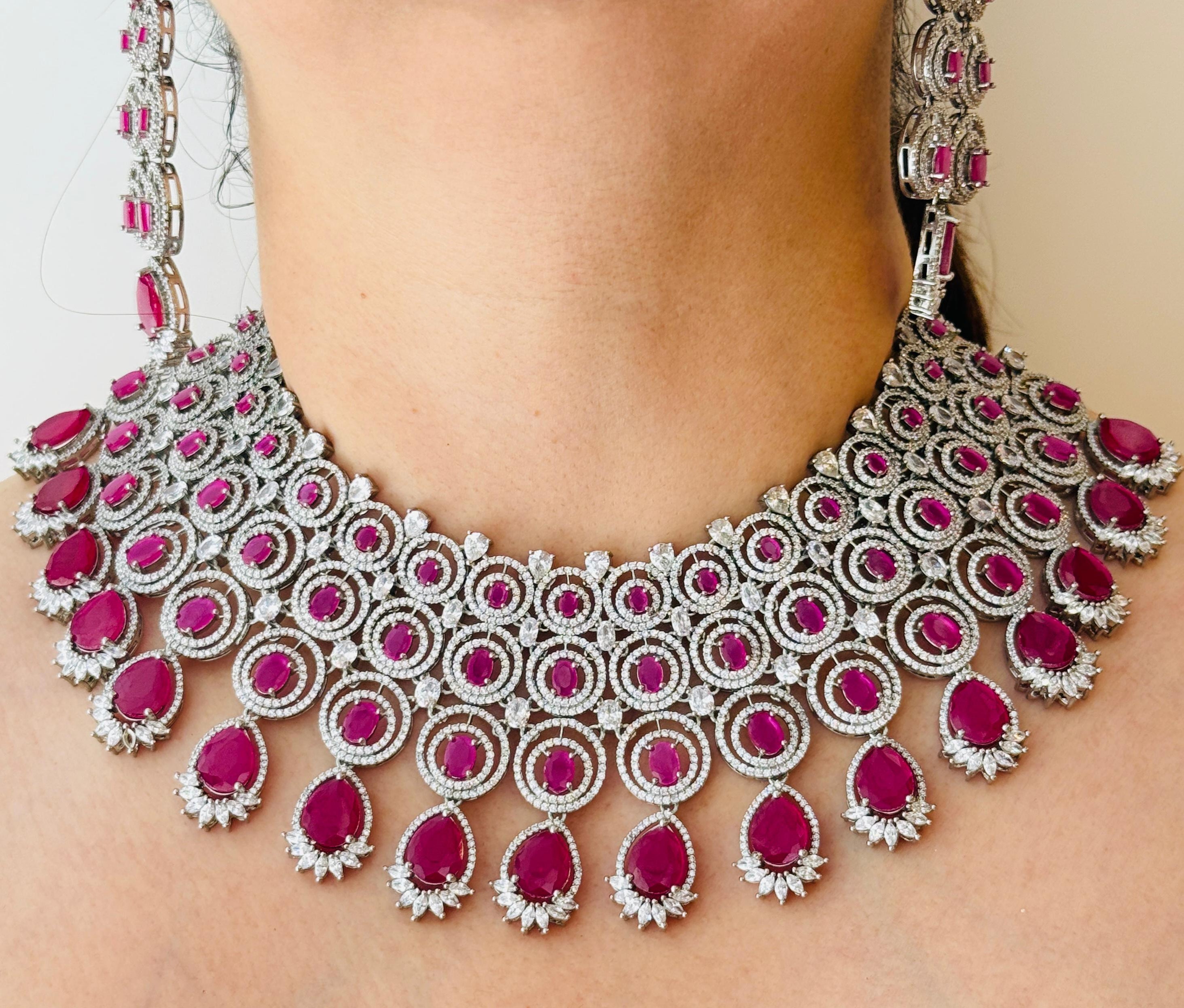 NECKLACE SET