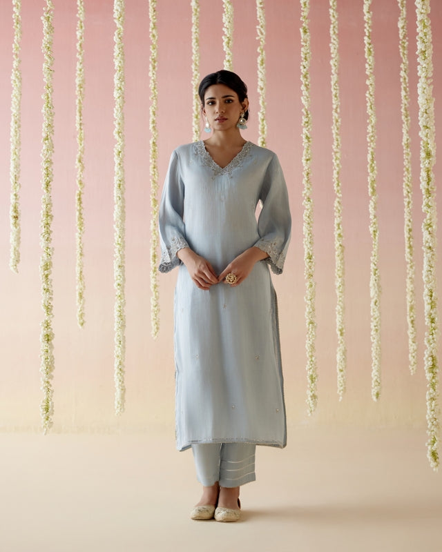 Sky Blossom Tissue Kurta with 
Narrow Pants & Dupatta - Set of 30