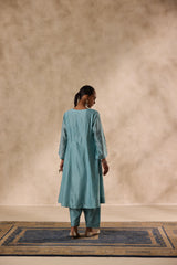 Sky blue chanderi floral resham embroidered kurta paired with pant & organza dupatta