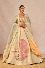 ‘MAHEK TI HUI CHANDNI’ LEHENGA 1