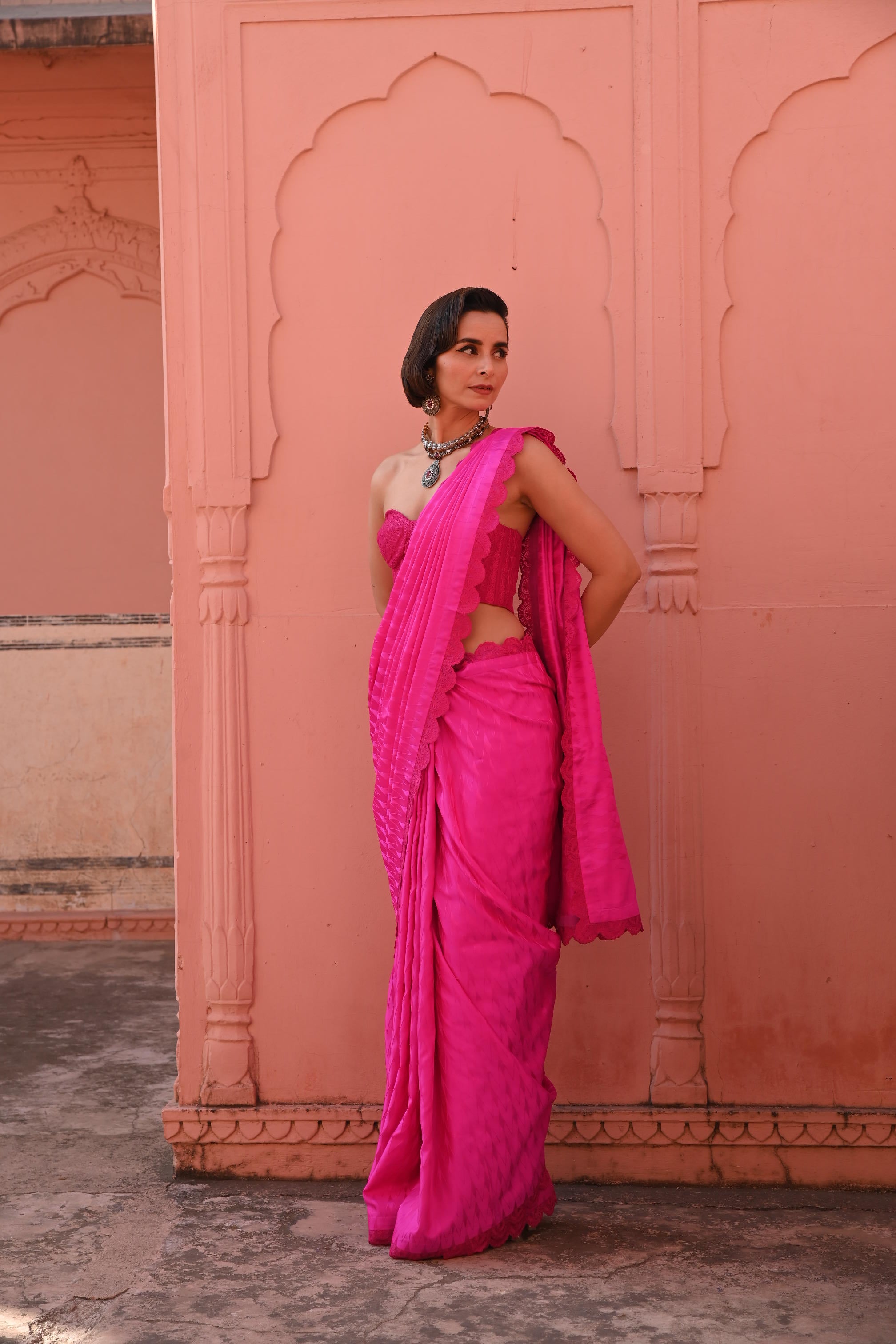 Jalwa Tanchoi Handloom Sari