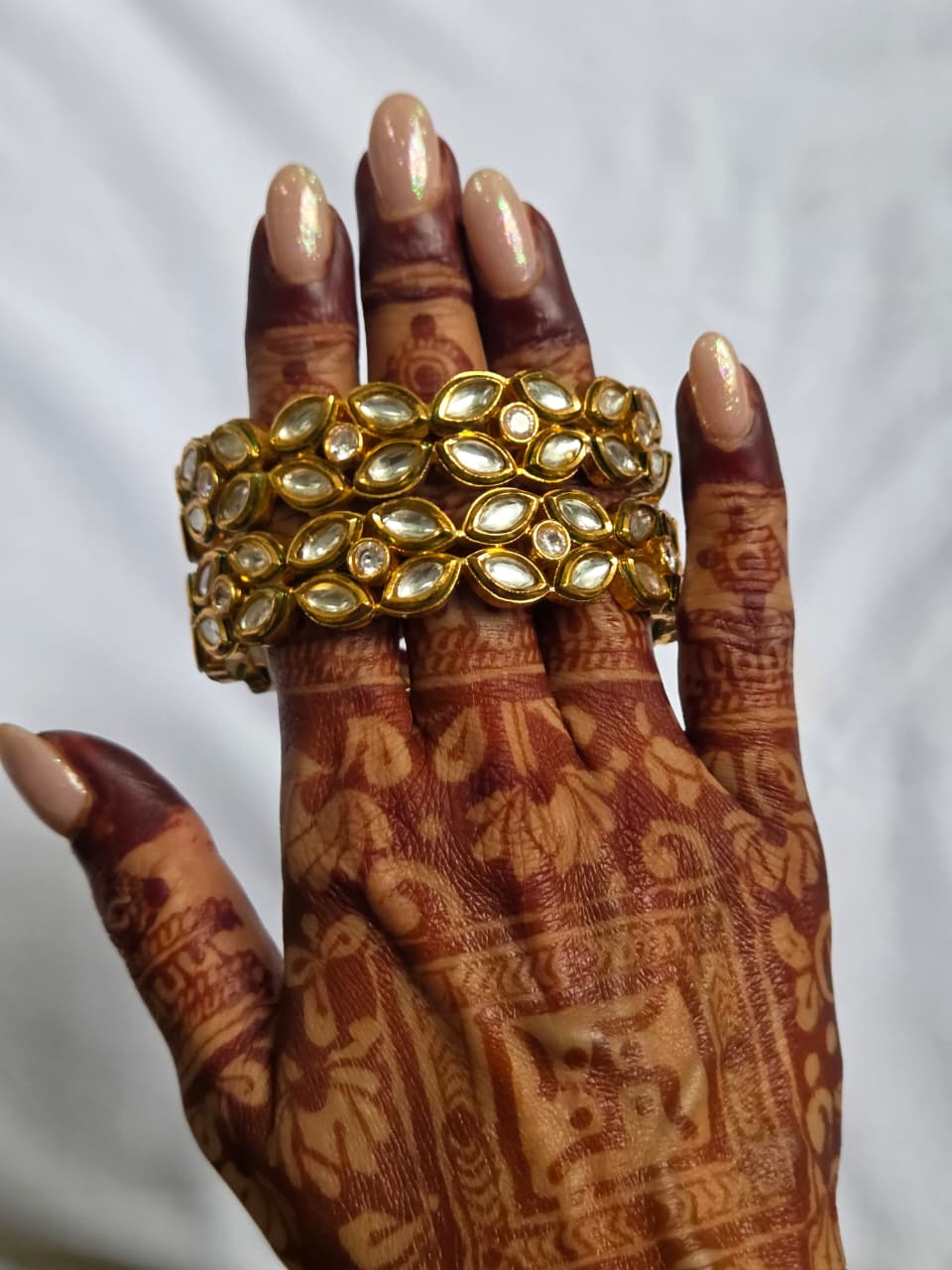 BANGLES