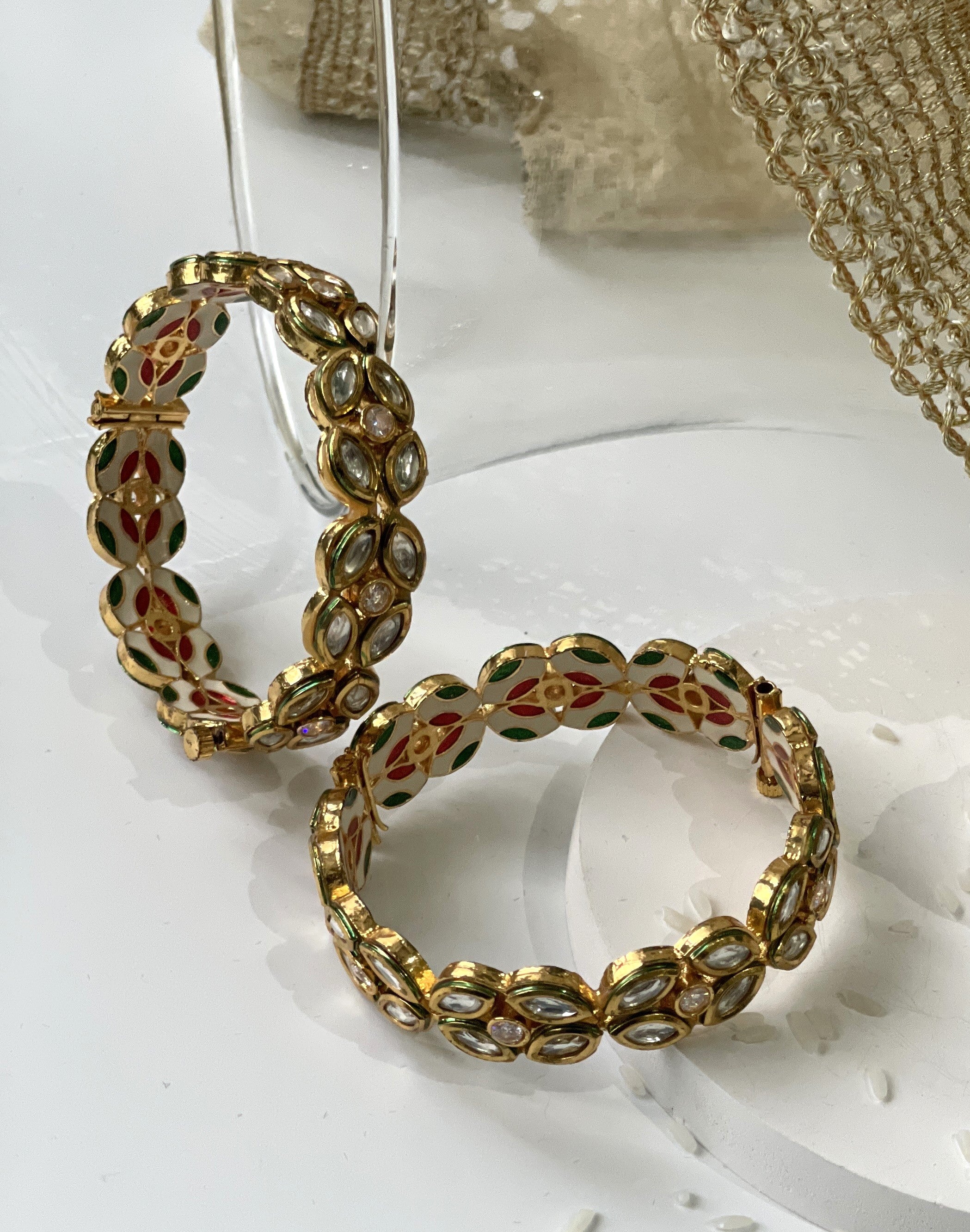 BANGLES