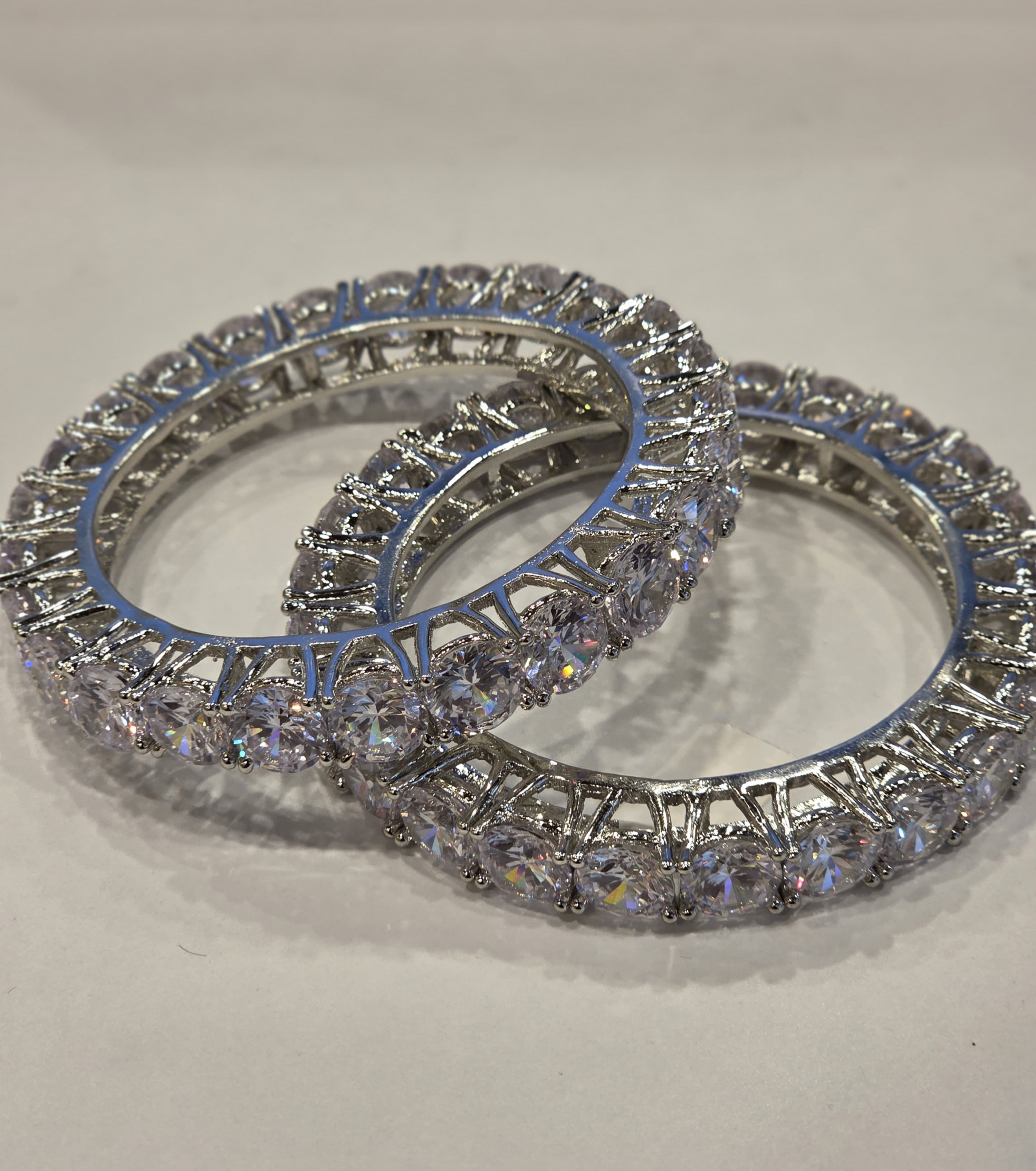 BANGLES