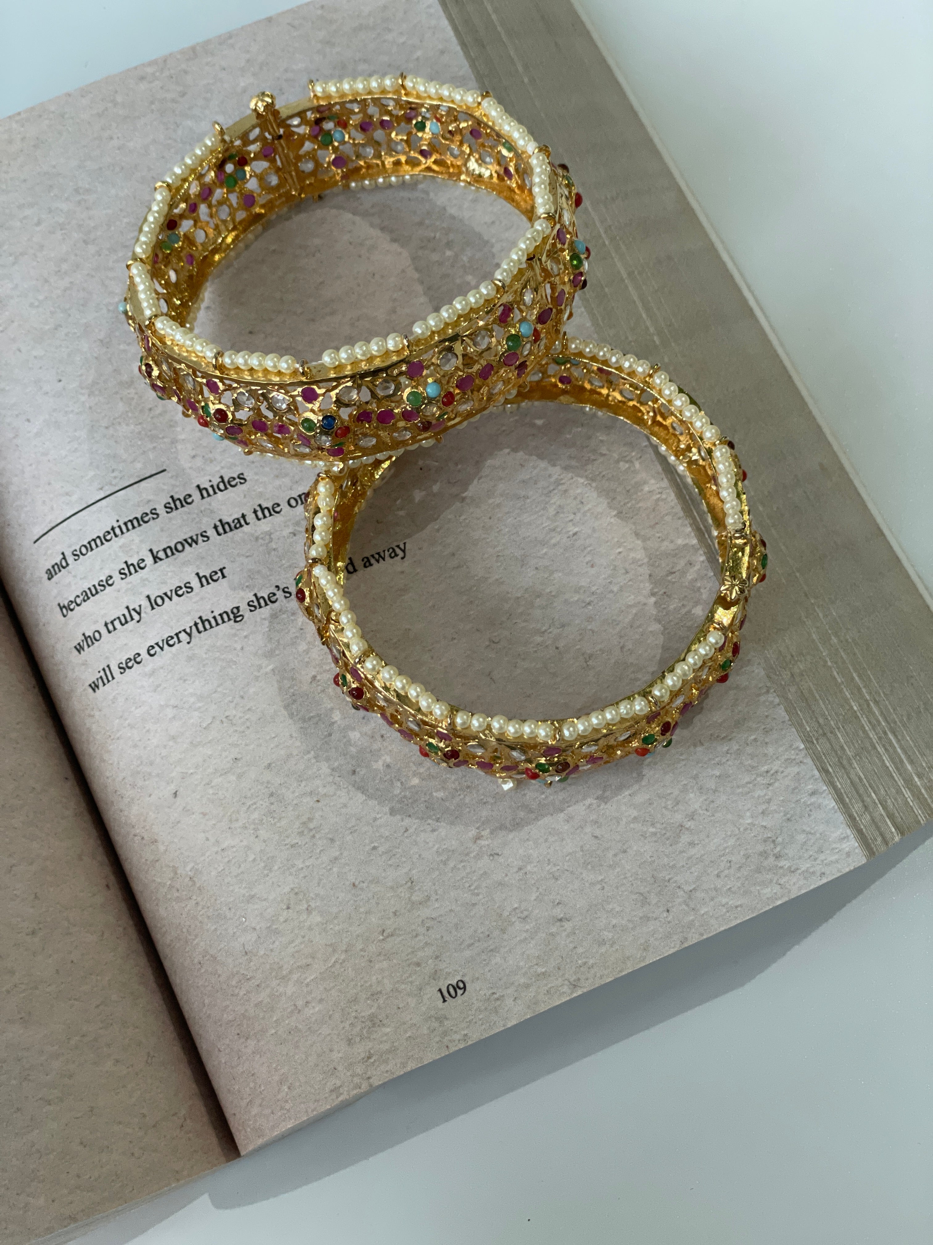 BANGLES