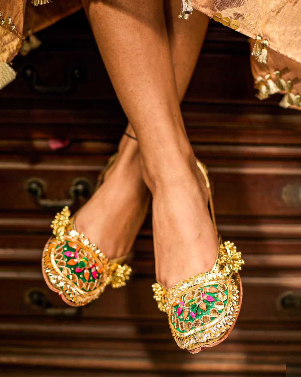 Naina jutti