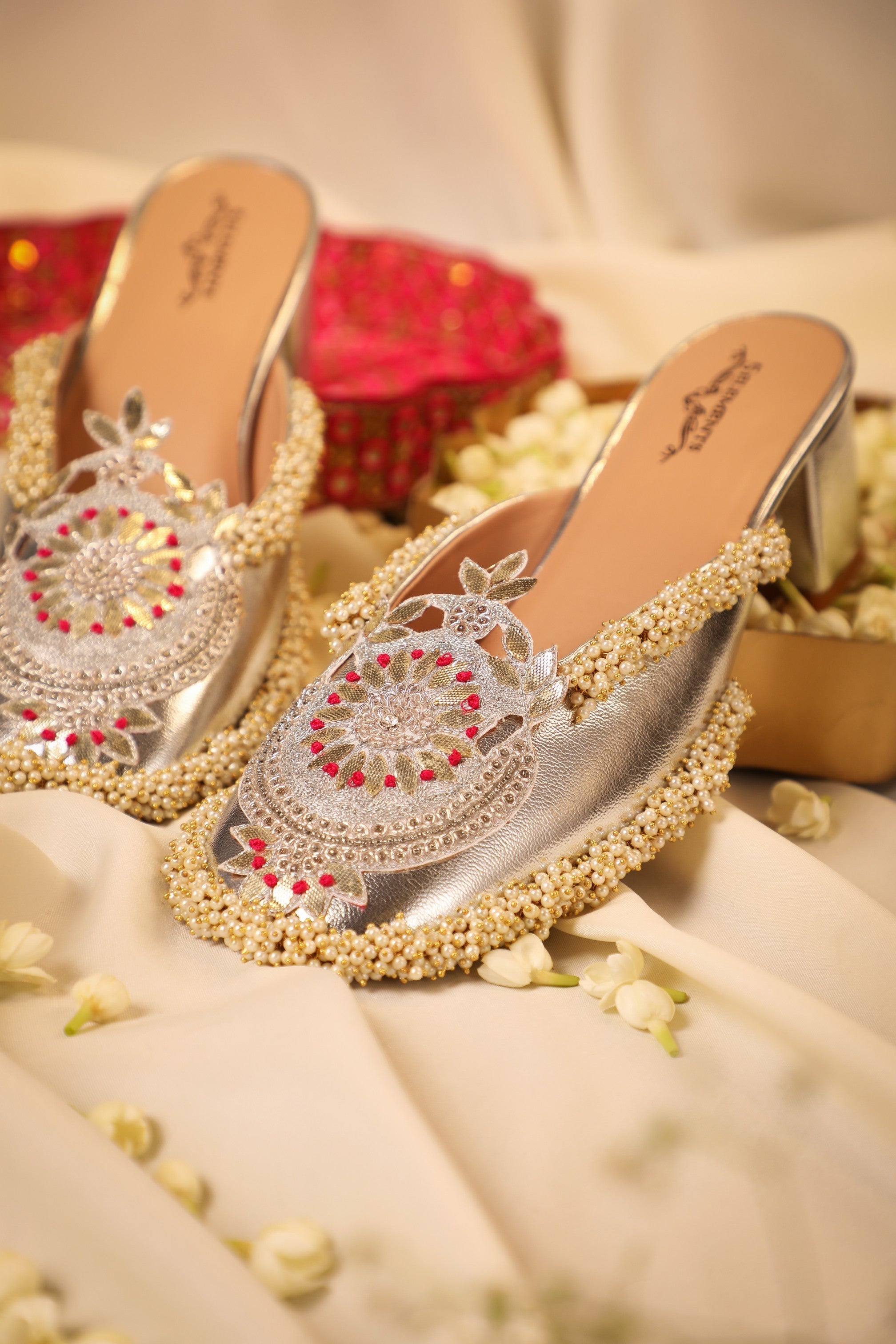 Silver Crown heel