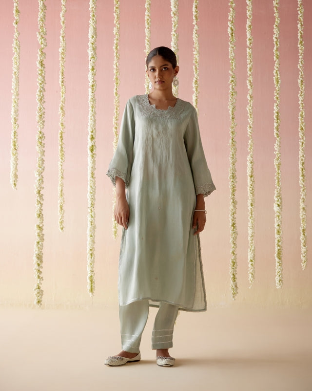 Mint Daisy Tissue Kurta with 
Narrow Pants & Dupatta - Set of 3