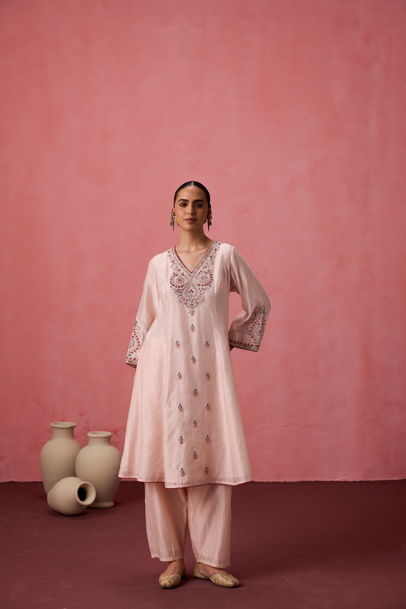 Cozy peach chanderi dori work and resham buti and heavy neckline embroidered kurta paired with pant & organza dupatta