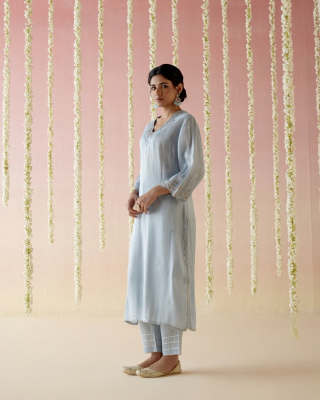 Sky Blossom Tissue Kurta with 
Narrow Pants & Dupatta - Set of 30