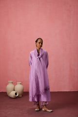 Lilac chanderi dori work embroidered kurta paired with pant & organza dupatta