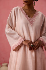 Cozy peach chanderi floral resham embroidered kurta paired with organic cotton slip, pant & organza dupatta