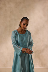 Sky blue chanderi floral resham embroidered kurta paired with pant & organza dupatta