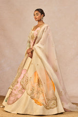 ‘MAHEK TI HUI CHANDNI’ LEHENGA 1