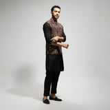 BLACK LEAF JAAL EMBELLISHED BUNDI