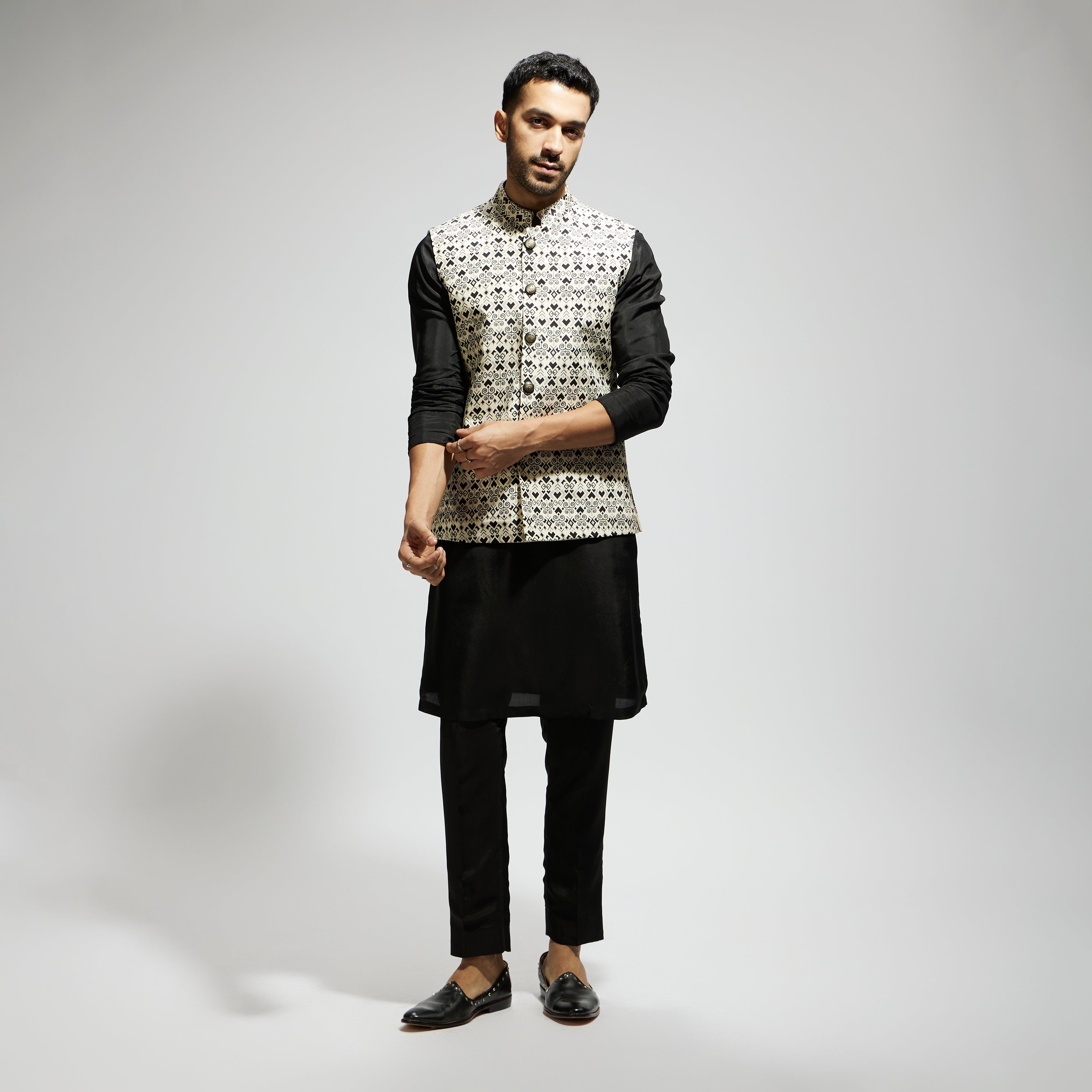 WHITE GEO PRINTED BUNDI ONLY