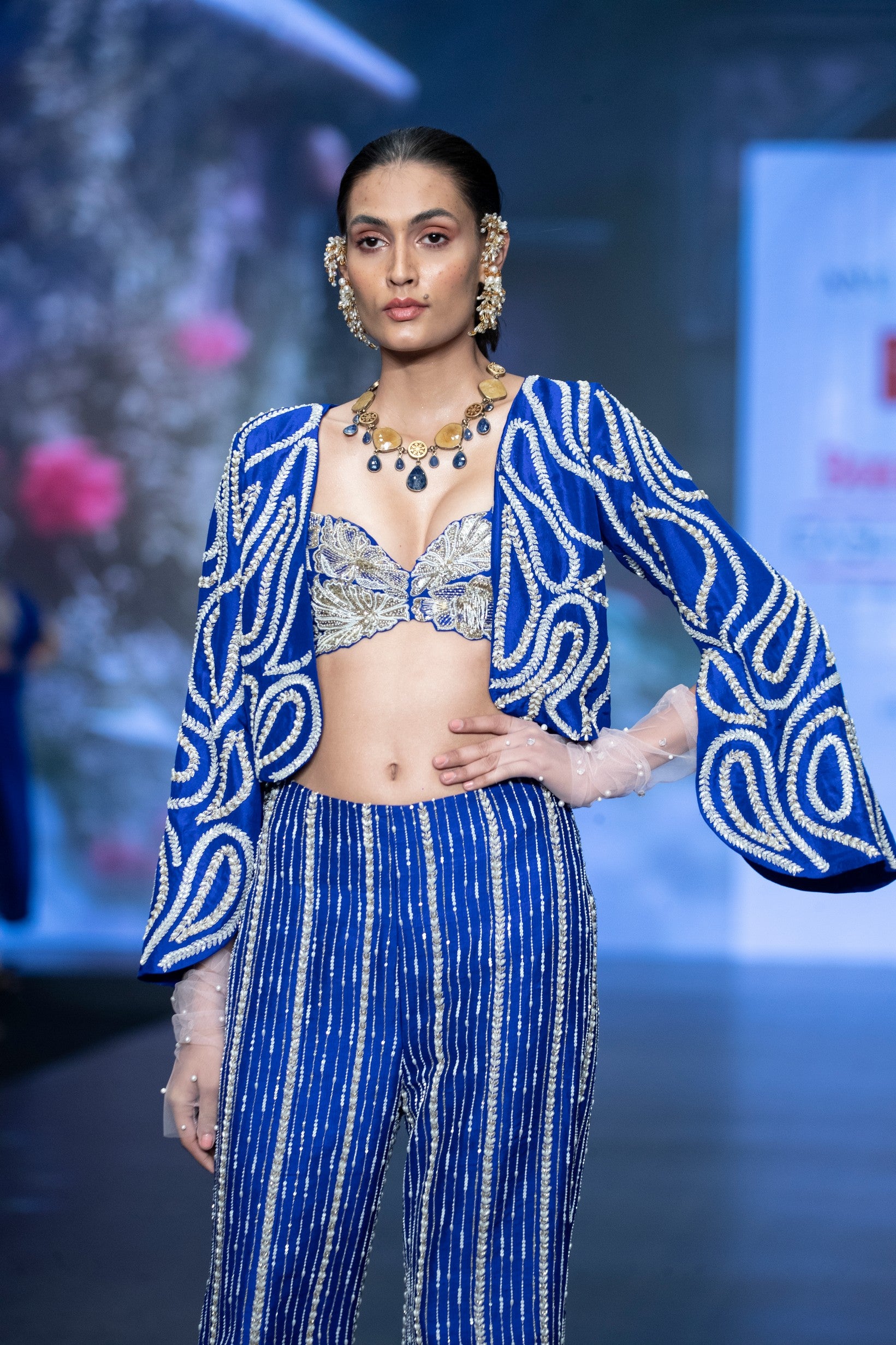 Mayukha pants set