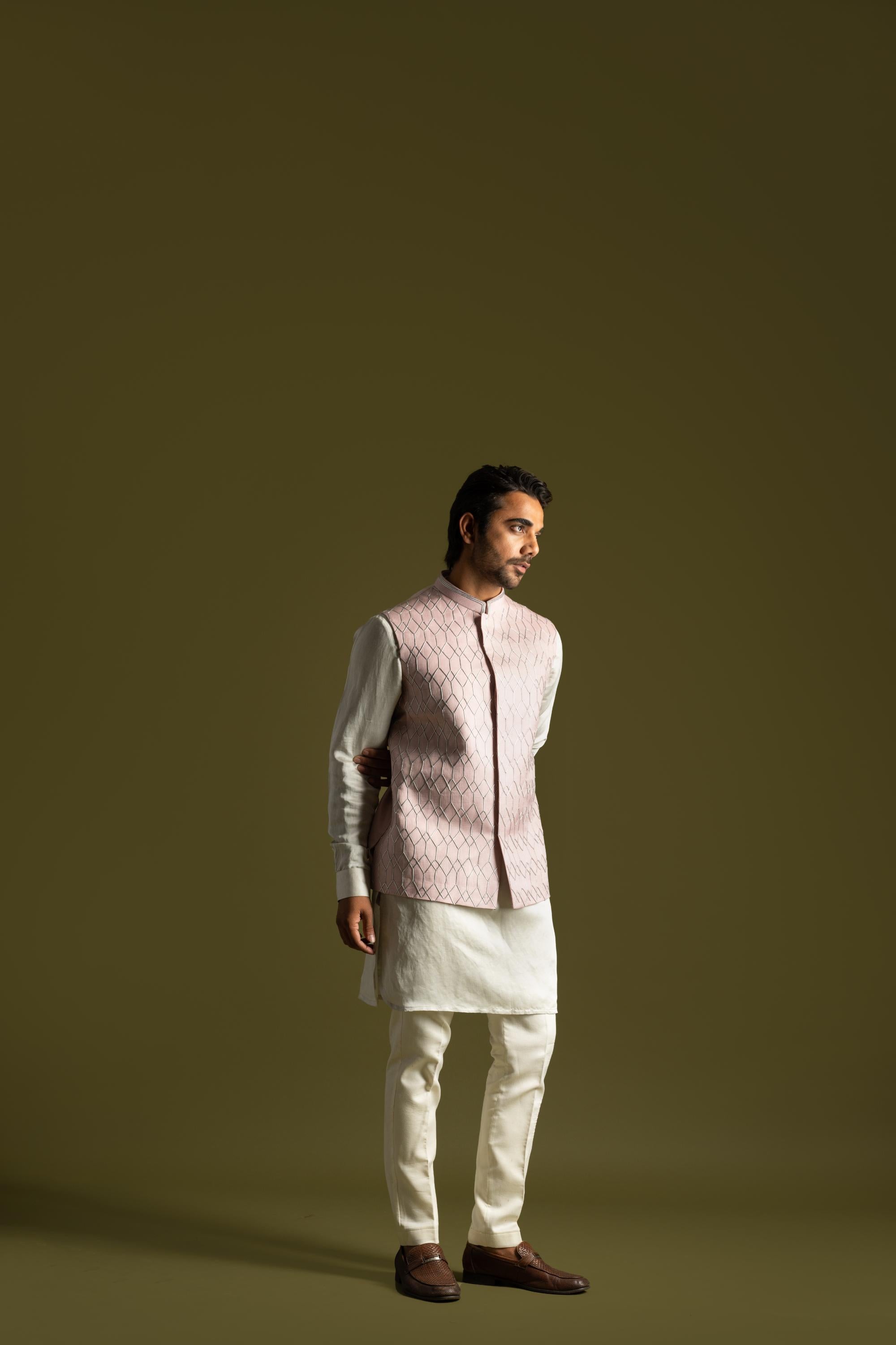 Haniya Signature Kurta Set