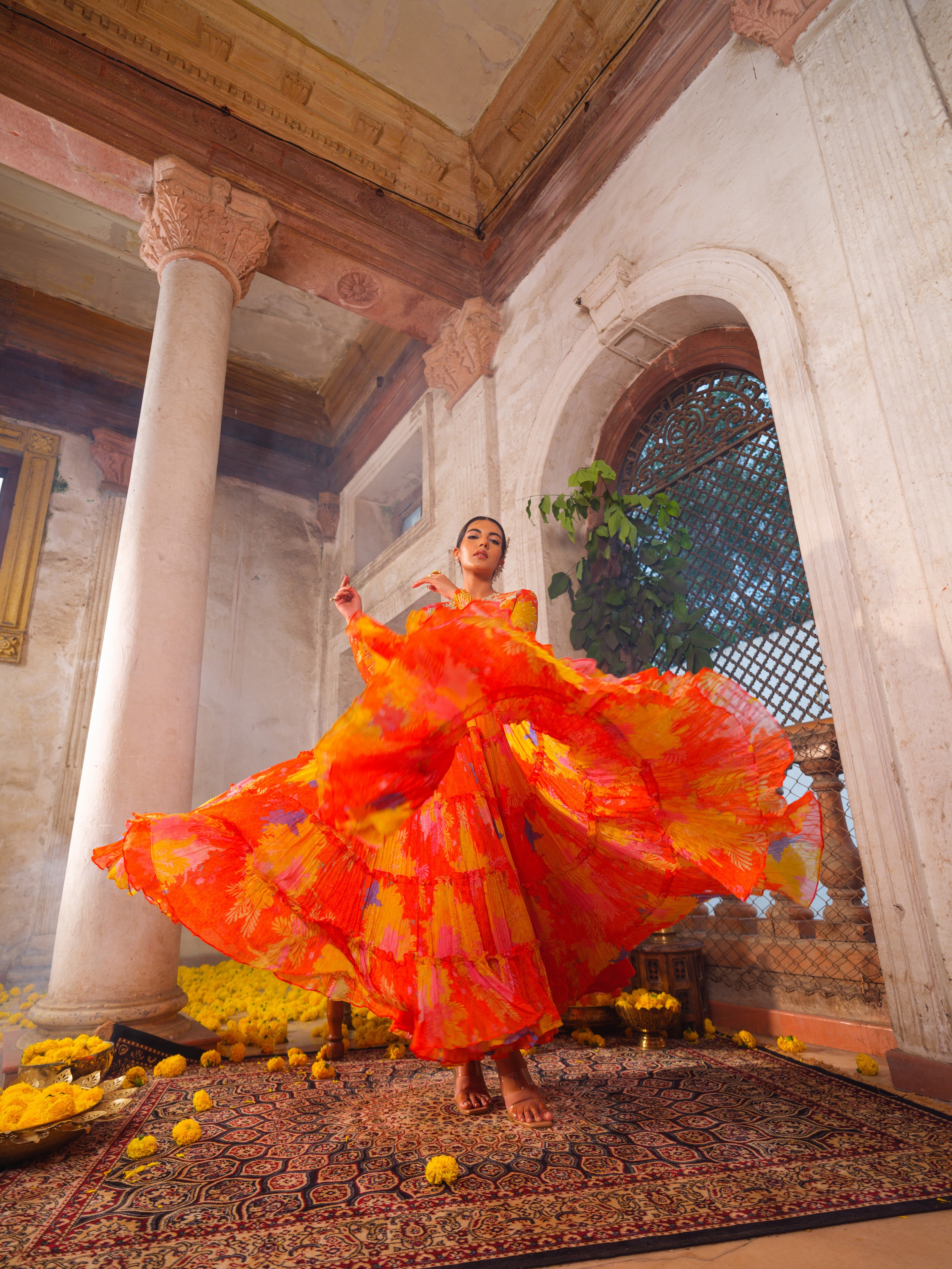 Gul tiered gown