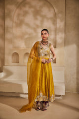 Sunehri anarkali set