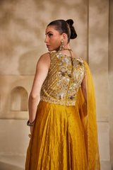 Sunehri anarkali set