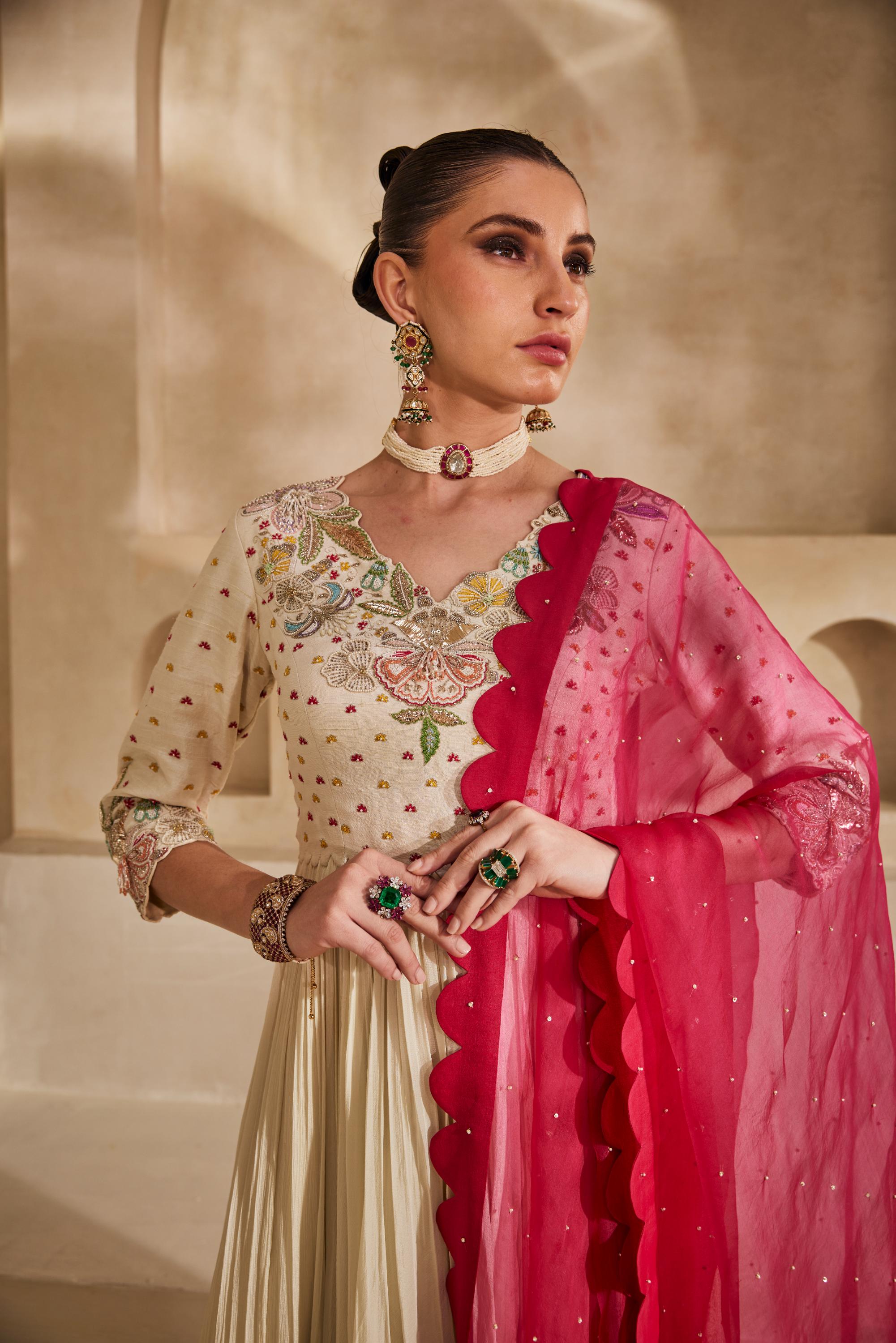gulaabi anarkali set