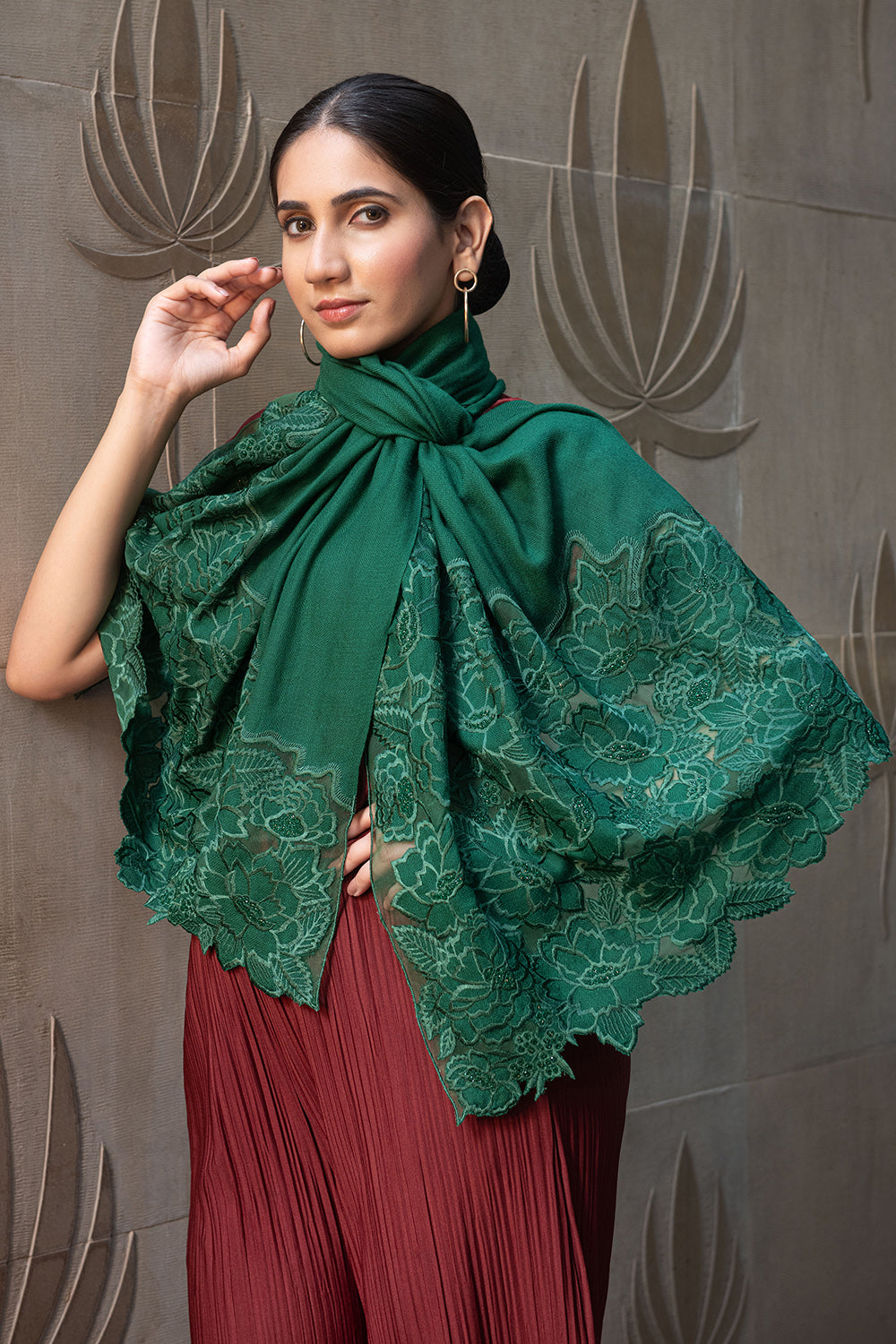 A Rose Dream | Embroidered Wool Silk Stole