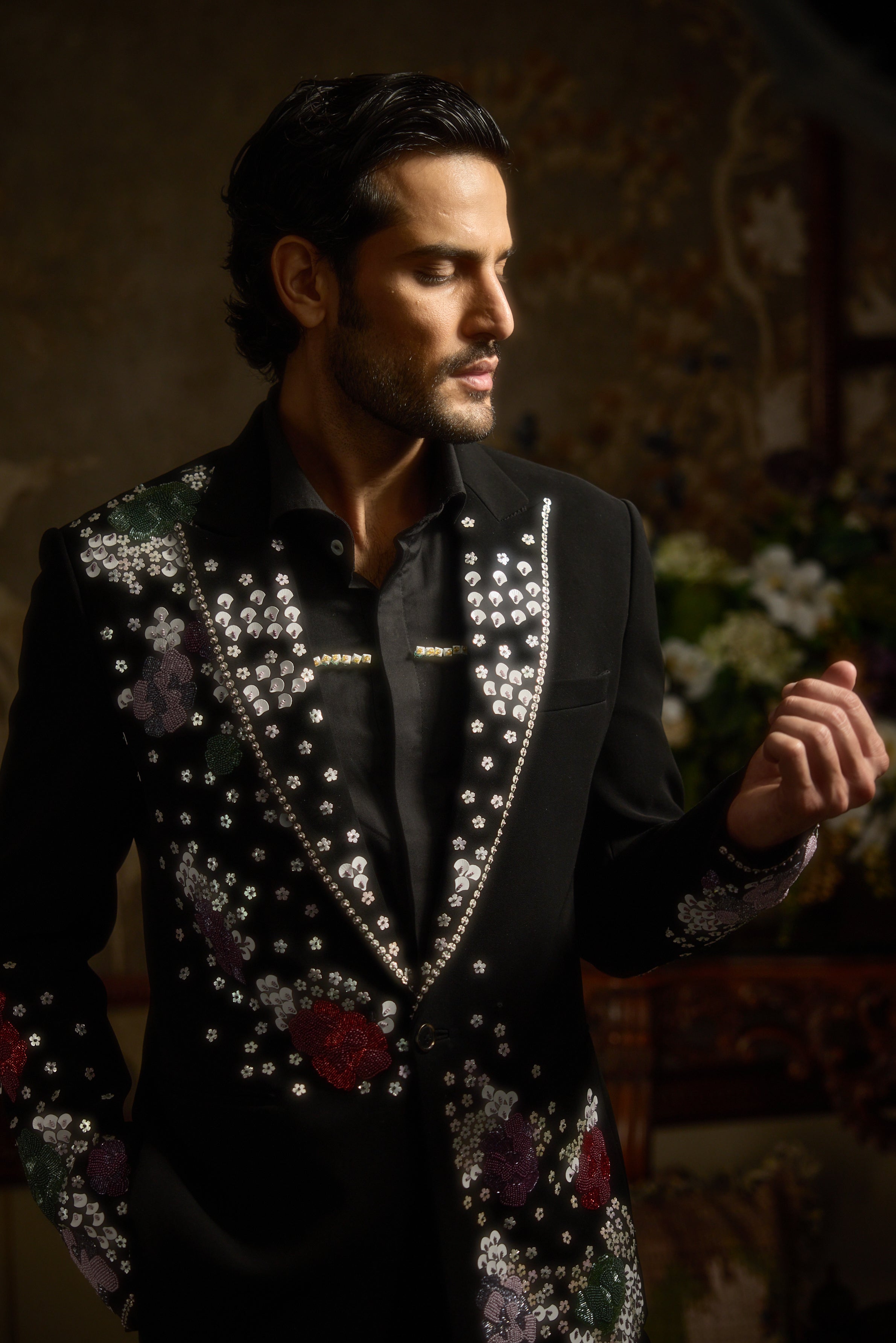 Flora Nova Tuxedo