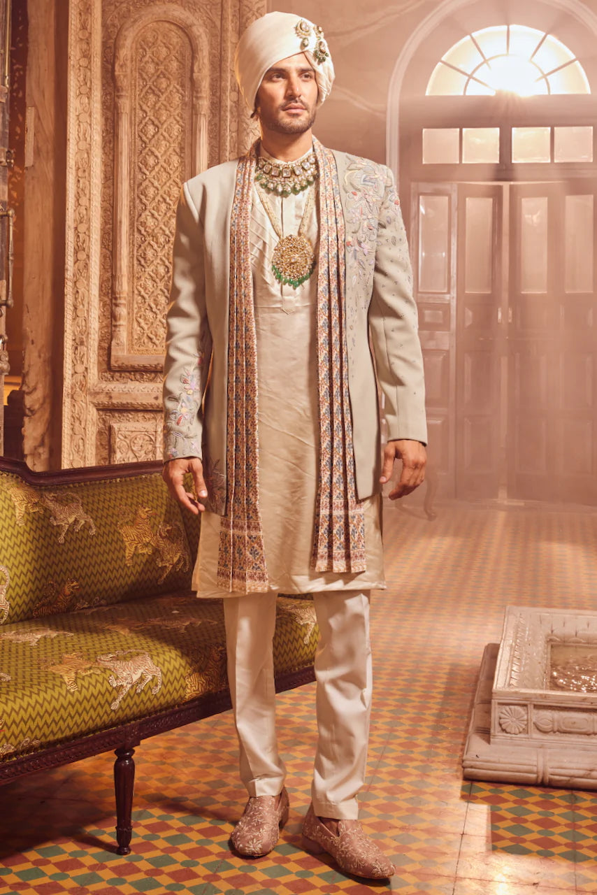 OPEN SAGE GREEN
TEXTURED INDO-WESTERN