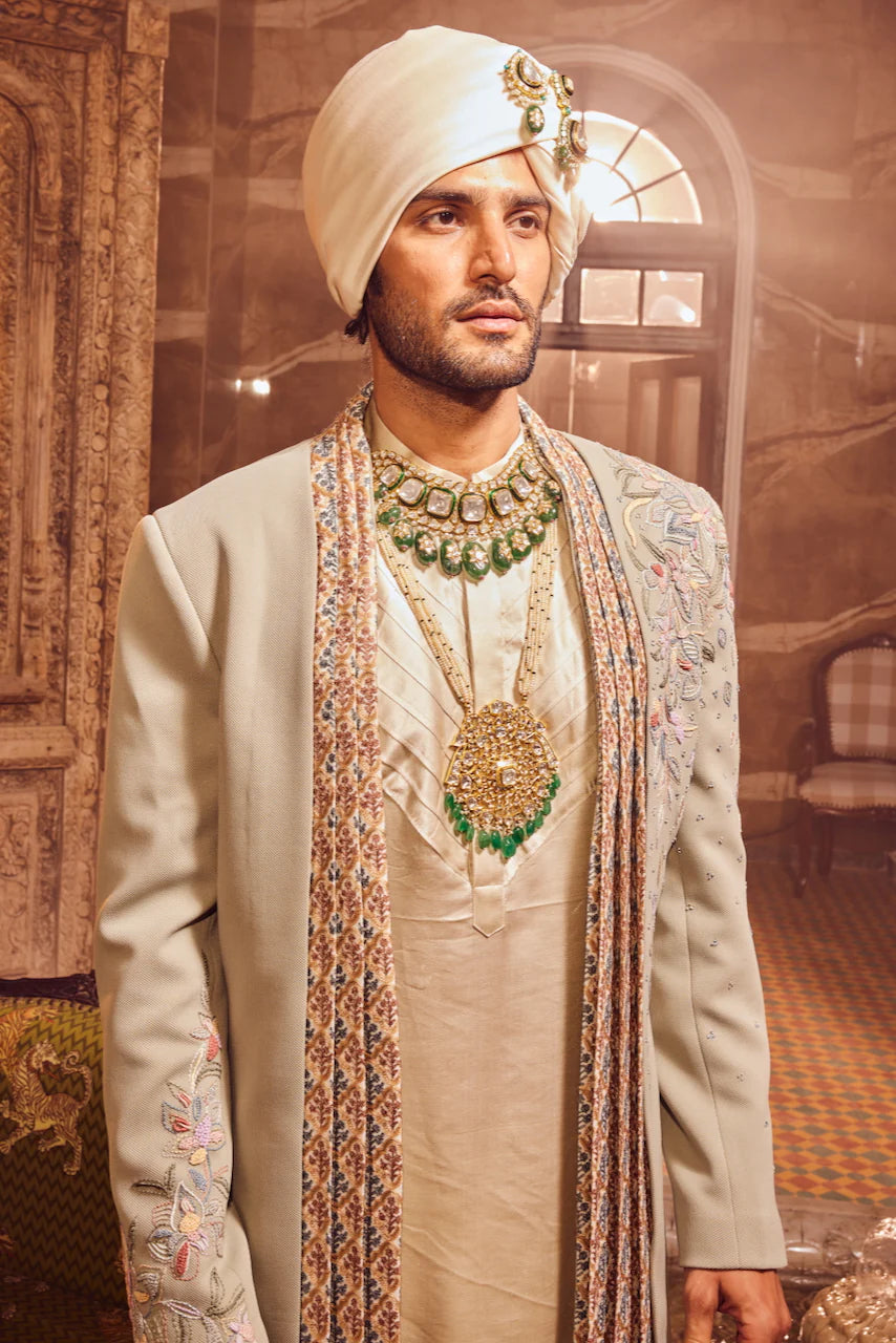 OPEN SAGE GREEN
TEXTURED INDO-WESTERN