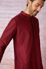 Maroon Elegance: All Over Embroidered Resham Kurta with Floral Motifs