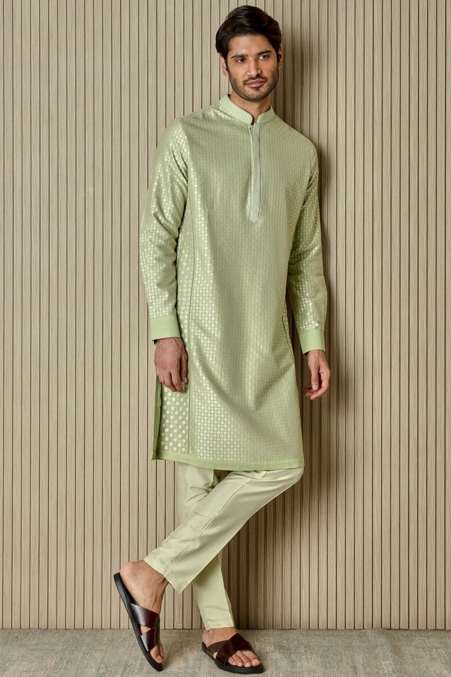 Minty Fresh: Mint Green Embroidery Resham Vertical Abstract Kurta