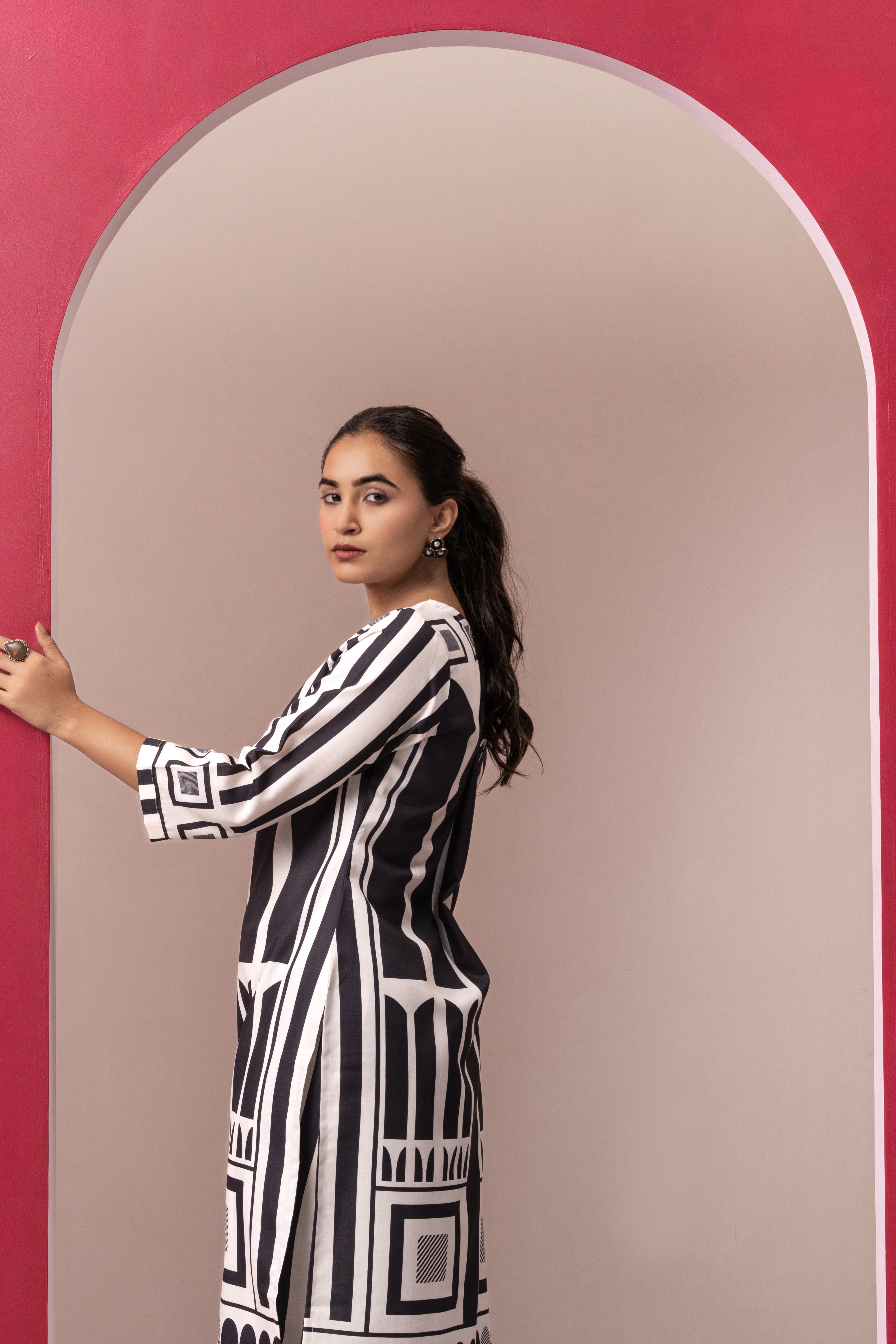 BLACK WOMEN PRINTED KURTA SET