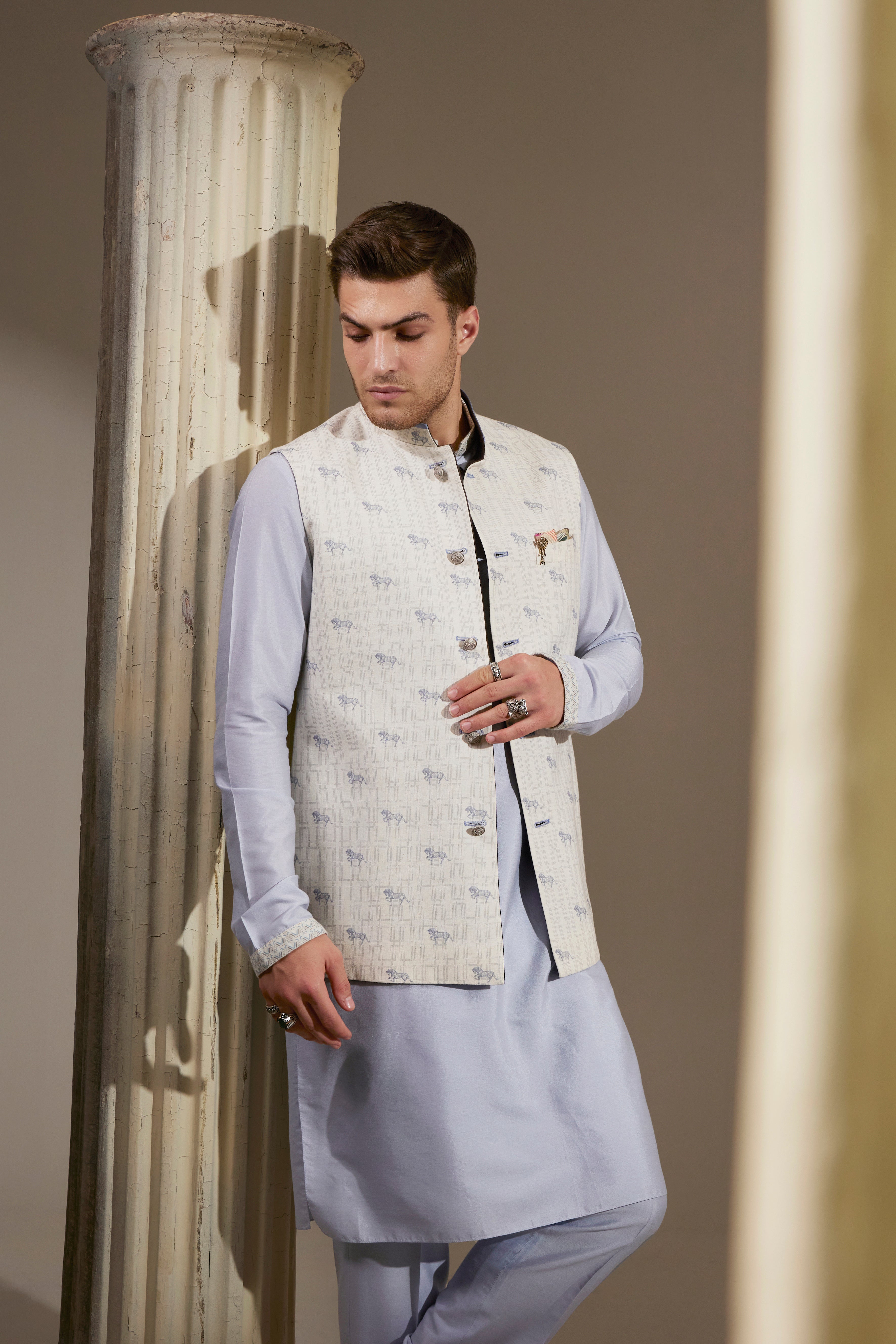Cream horse of Siena bandhi jacket