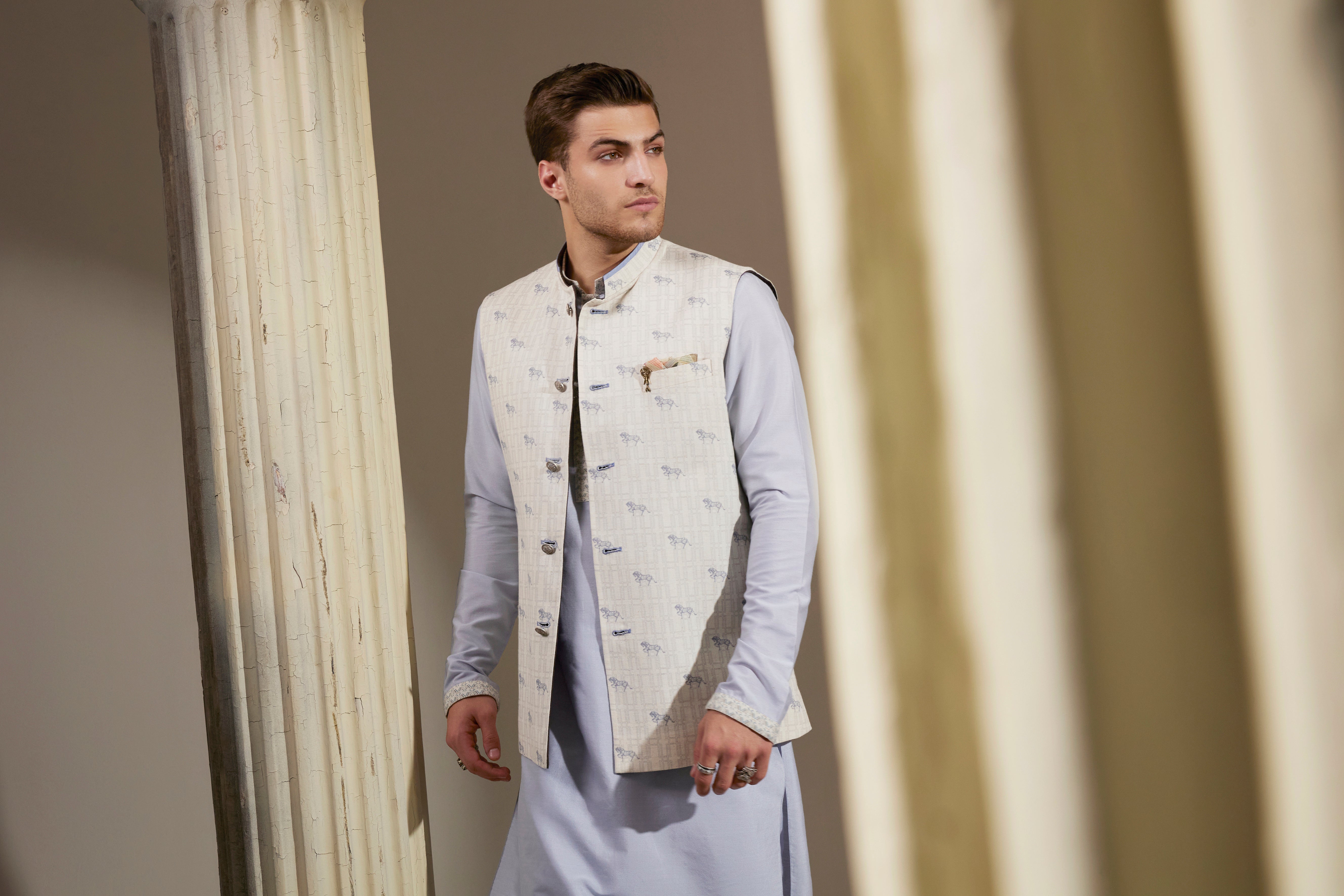 Cream horse of Siena bandhi jacket