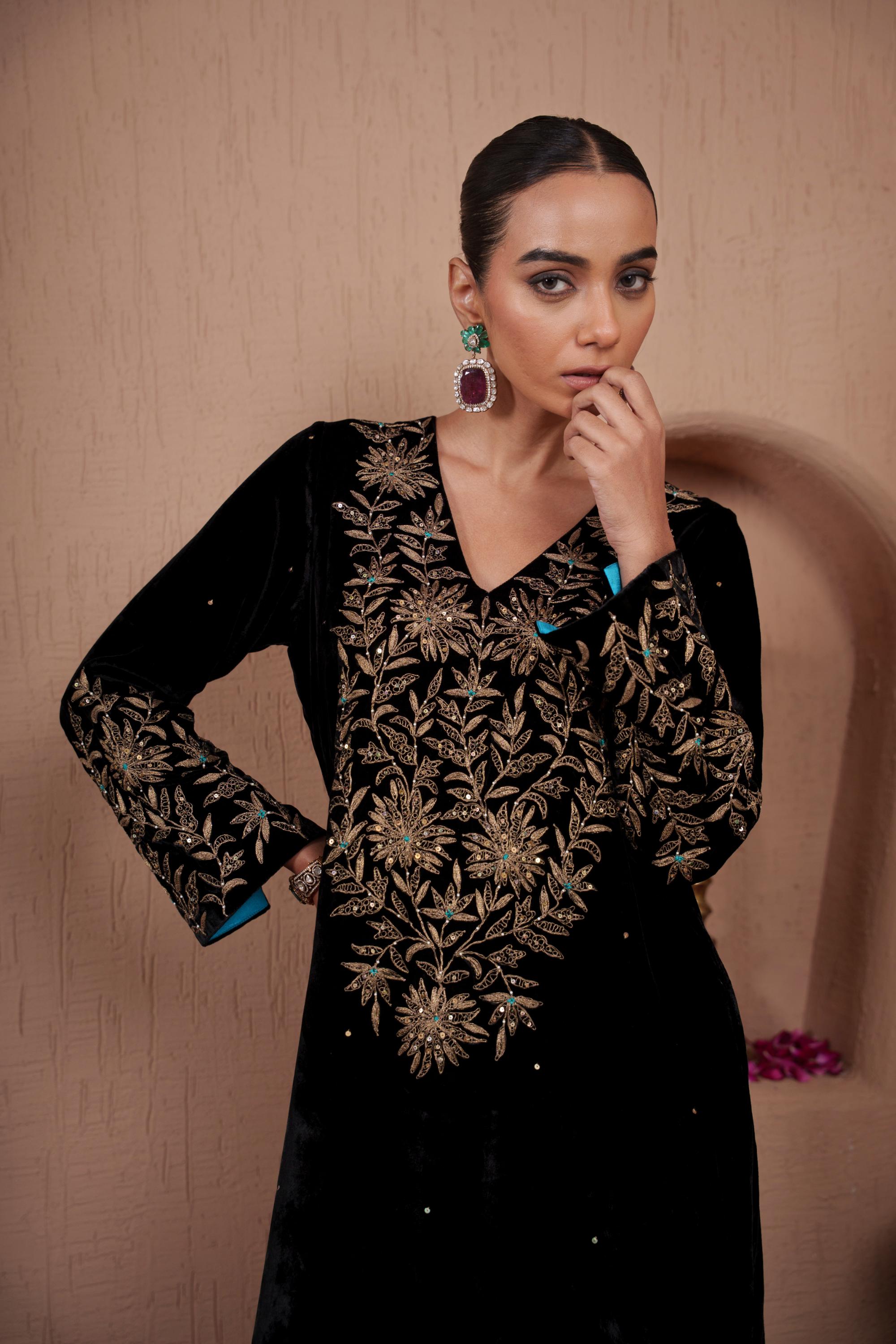 AFREEN: Black Embroidered Kaftaan Dress