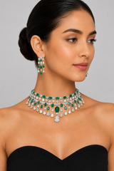 Elegant and classy diamond necklace set with emeralds