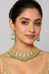 Traditional yet classic kundan necklace set with matching earrings