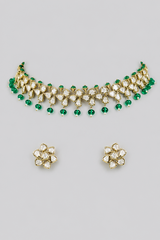 Beautiful and elegant kundan necklace set with matching earrings