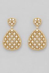 Elegant and versatile pair of kundan polki danglers.