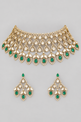Bold and dramatic kundan polki bridal necklace set in two tone finish with matching pair of earrings