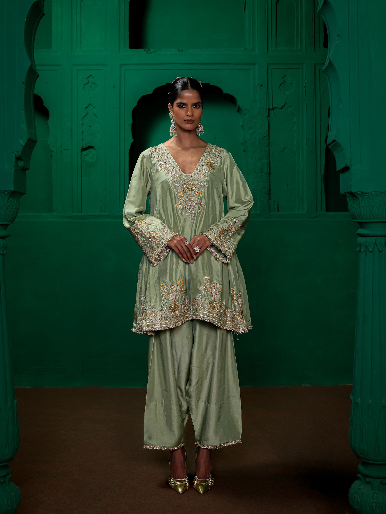 RAVEENA 2