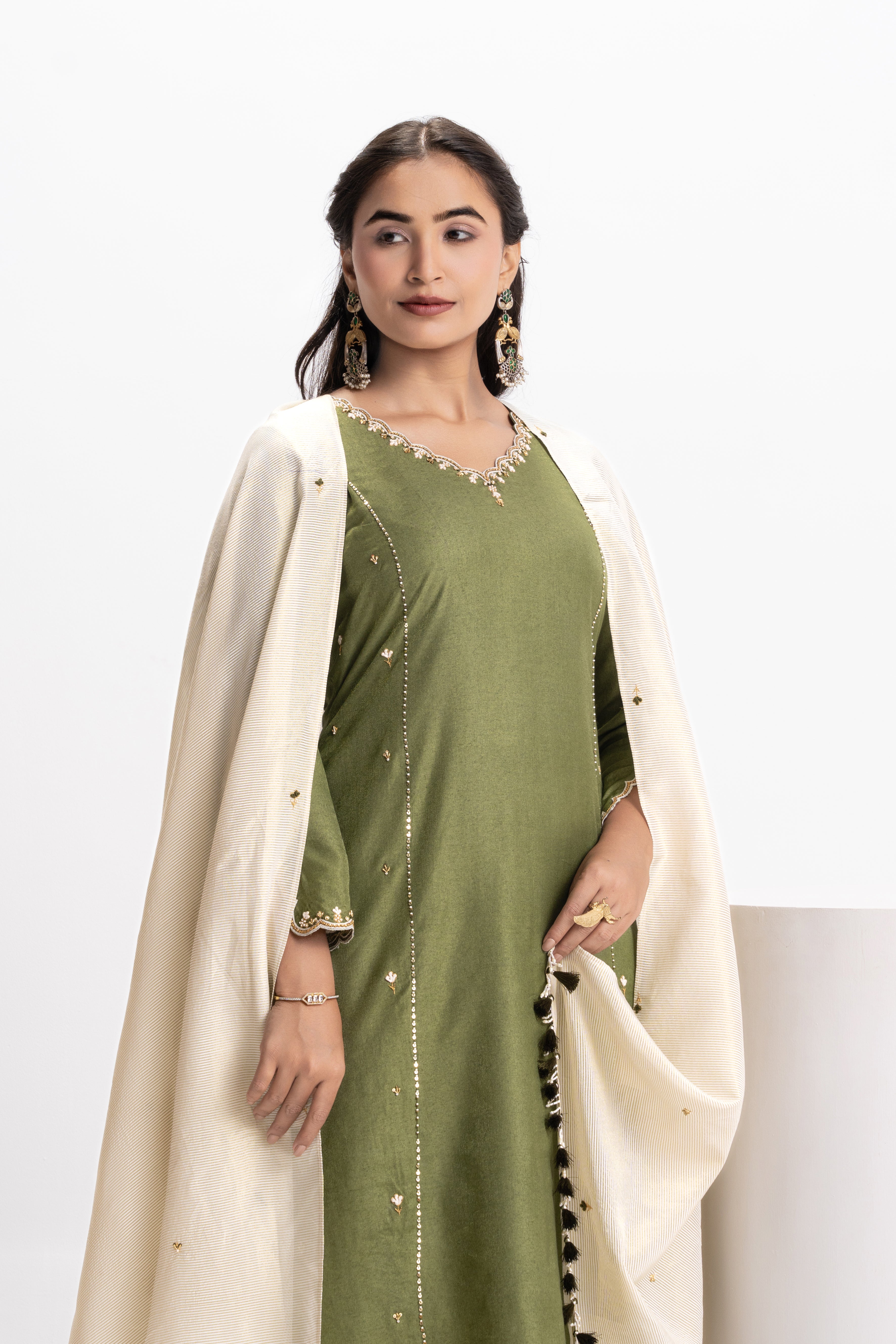 CHANDERI DOUBLE KALI EMBROIDERED KURTA  PANT SET