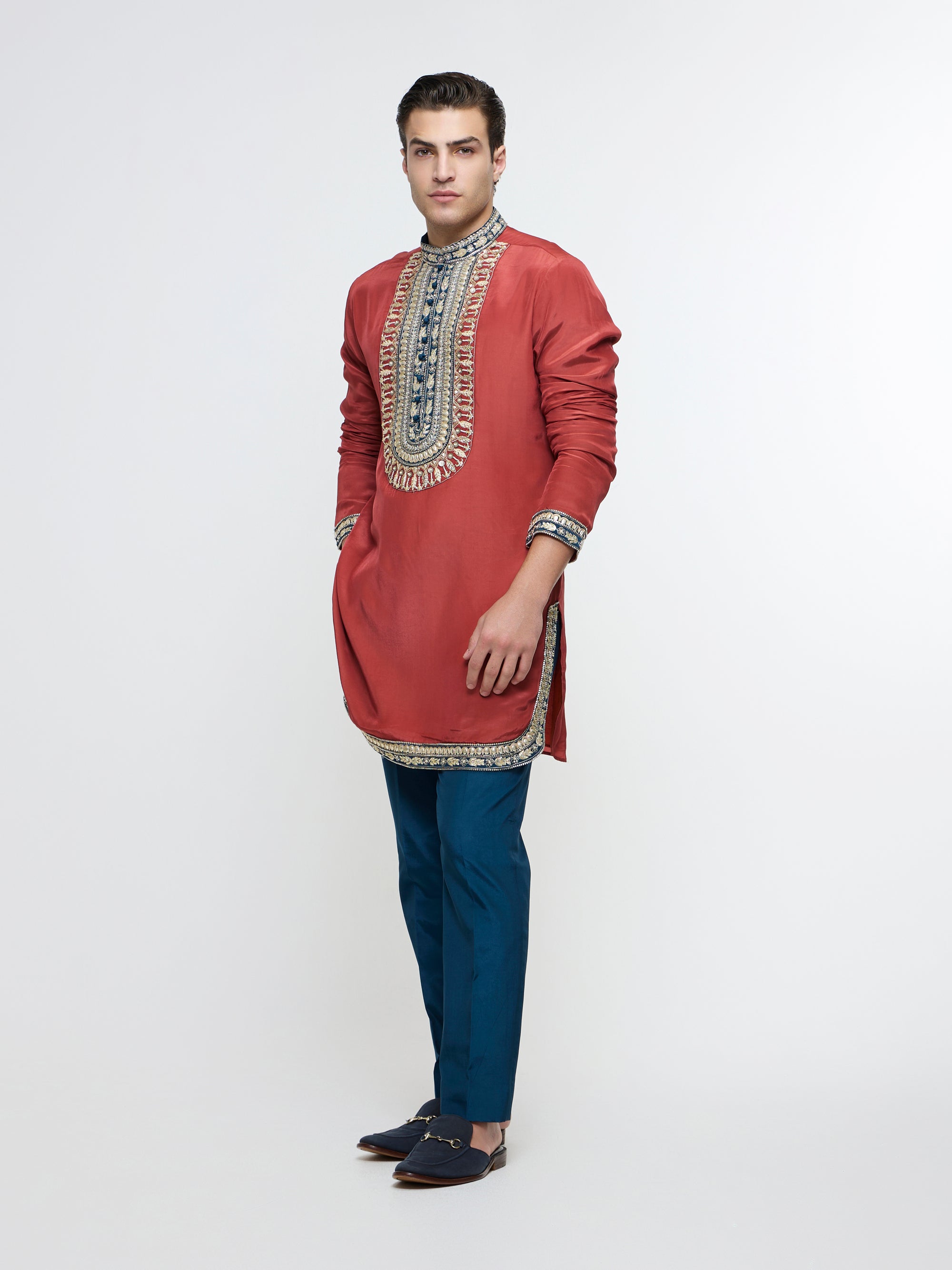 RUHAAN THREADWORK YOKE EMBROIDERED KURTA WITH PANTS