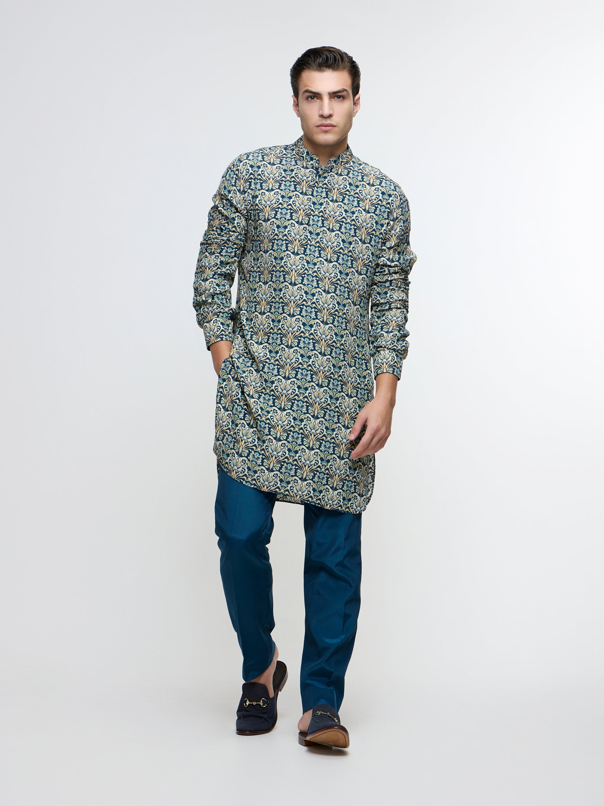 NEEL ROLLED UP KURTA